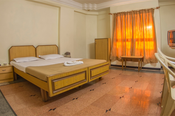 Executive-Room-Non-A-C-01
