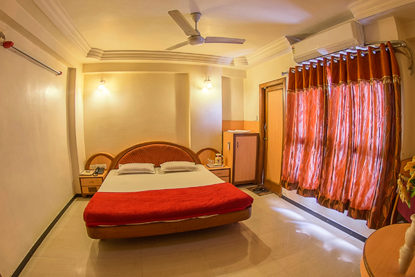 Super-Deluxe-Room-A-C-01